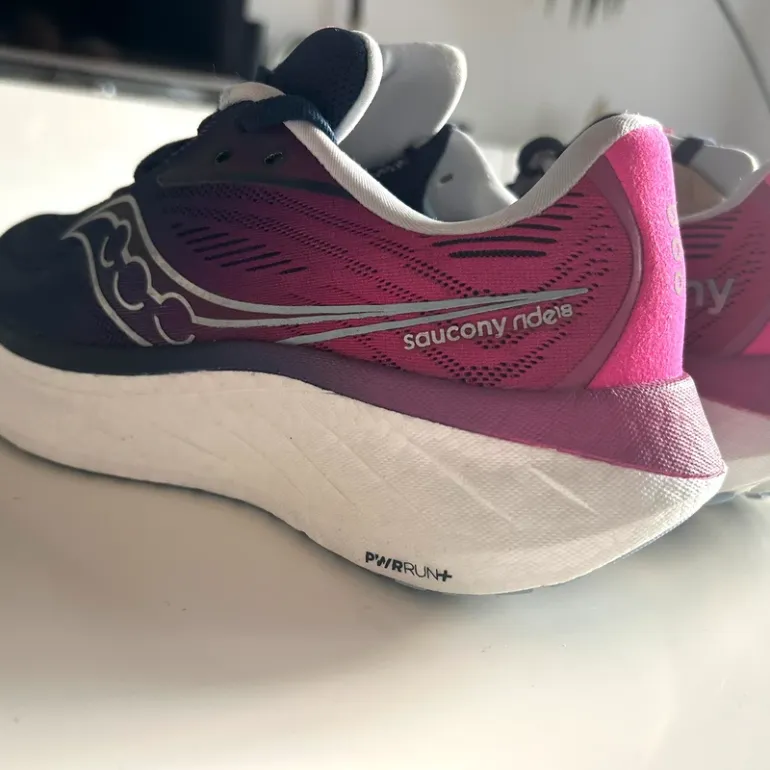 Tweedehands Saucony RIDE 18 bike — afbeelding 4 van 9