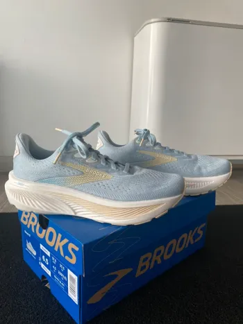 Used Brooks Ghost 17 Running Shoes