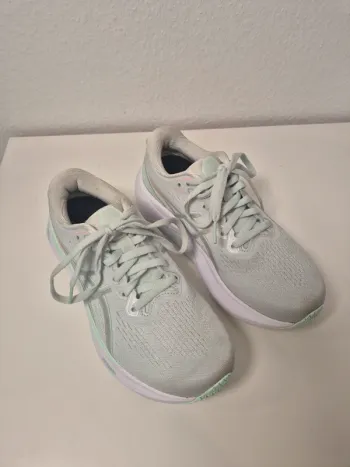 Używany Premium Gel-Kayano 30 bike — zdjęcie 4 z 12