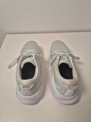 Używany Premium Gel-Kayano 30 bike — zdjęcie 3 z 12