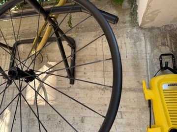 Used Dt Swiss E 1800 2024 bike — image 16 of 23