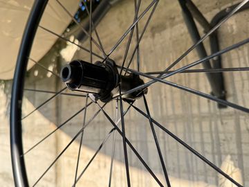 Used Dt Swiss E 1800 2024 bike — image 7 of 23