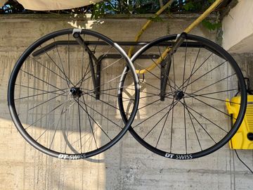 Used Dt Swiss E 1800 2024 bike — image 4 of 23