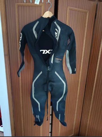 Used 2XU Elite Wetsuit 2022 bike — image 3 of 5
