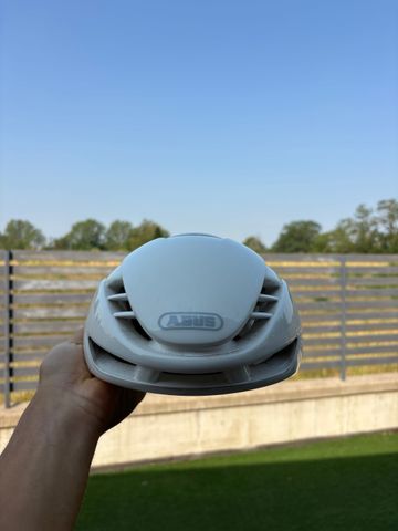 Used ABUS GameChanger 2.0 Helmet 2025 bike — image 2 of 5