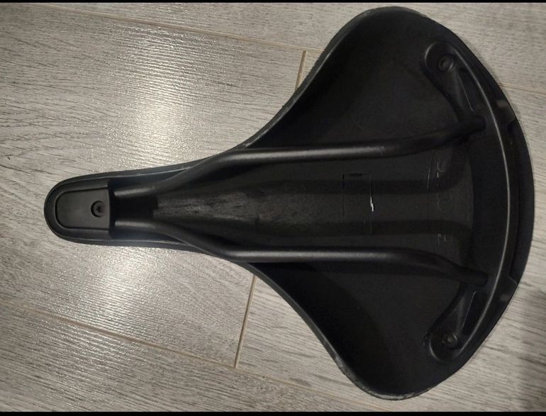 Used Brooks Cambium C19 bike — image 2 of 5