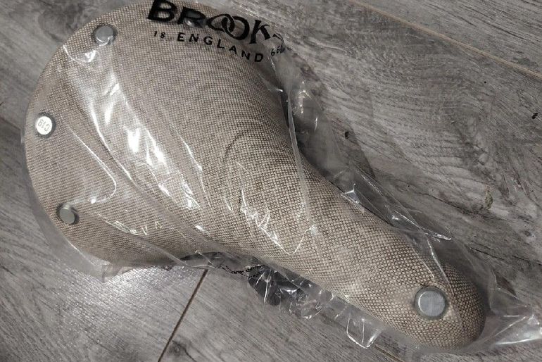 Used Brooks Cambium C19 bike — image 2 of 5