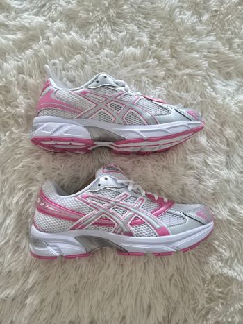 Used Asics GEL-1130 Running Shoes