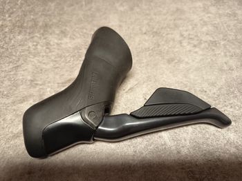 Used Shimano ST-R8170-L Brakes