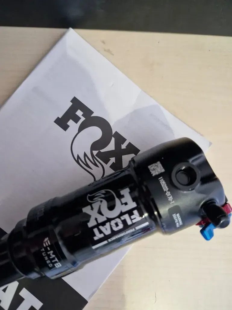 Fox Racing Float Performance 2Pos-Adj EVOL LV 2026 bike usato — immagine 2 di 9