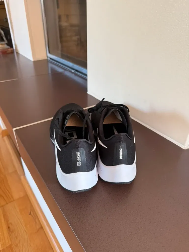 Tweedehands Nike Laufschuhe Sneaker bike — afbeelding 3 van 3