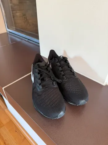 Tweedehands Nike Laufschuhe Sneaker bike — afbeelding 2 van 3