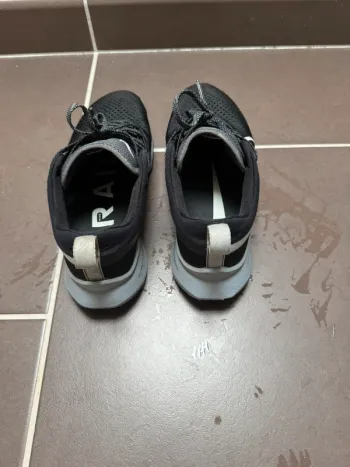 Used Nike Trail Running Shoes bike — image 4 of 8