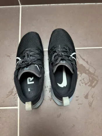 Used Nike Trail Running Shoes bike — image 5 of 8