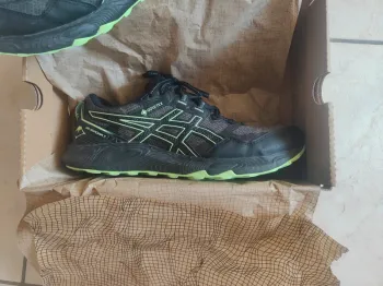 Used Asics Gel bike — image 2 of 7
