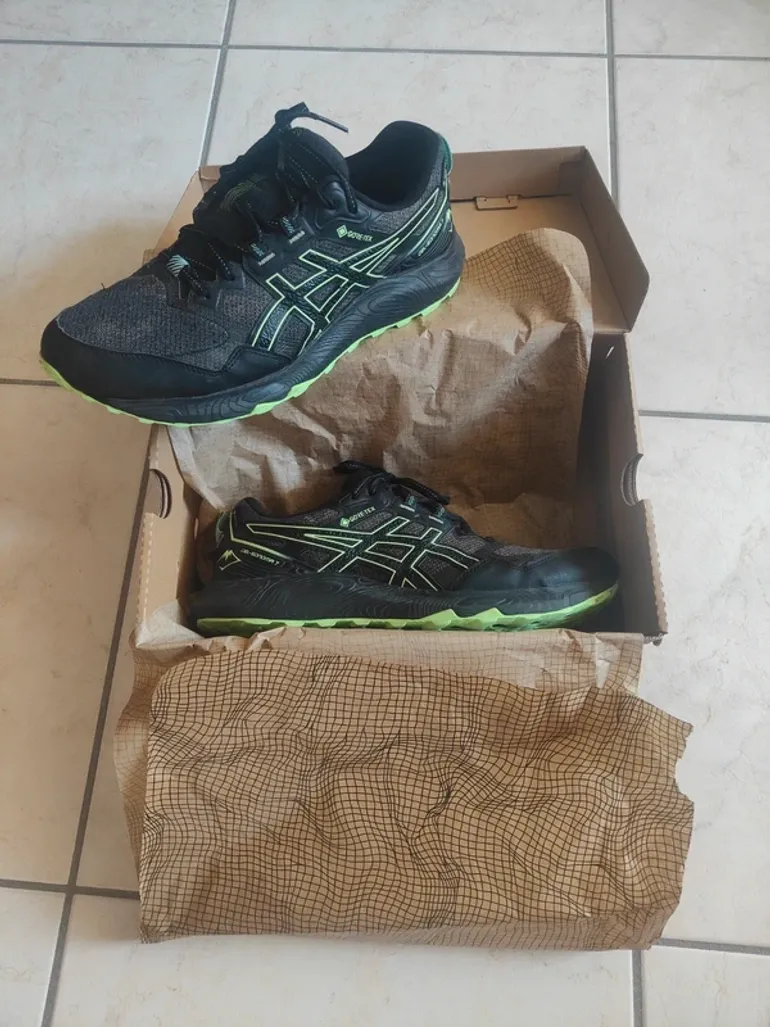 Used Asics Gel bike — image 3 of 7