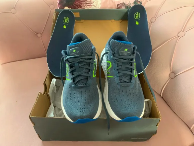 Used New Balance Fresh Foam EV02 bike — image 5 of 14