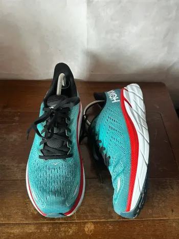 Hoka Laufschuhe Running Shoes usato