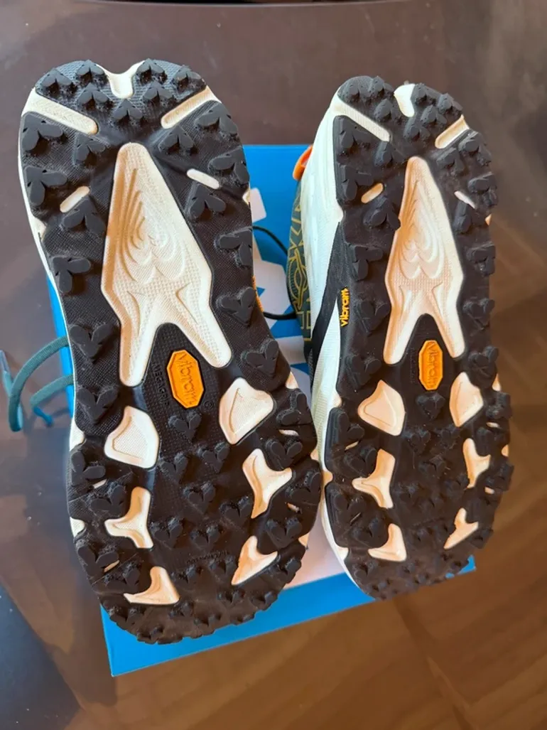 Used Hoka Speedgoat 7 bike — image 4 of 5