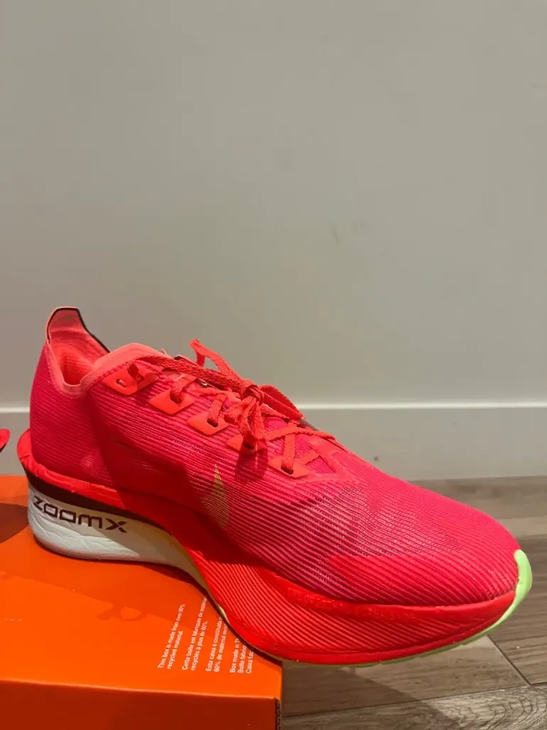 Used Nike ZoomX Vaporfly Next%4 bike — image 4 of 10