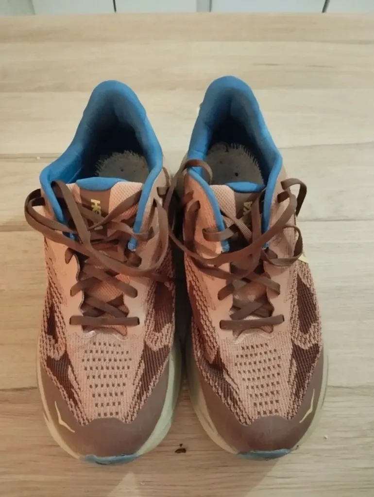 Hoka Challenger 8 bike usato — immagine 3 di 4