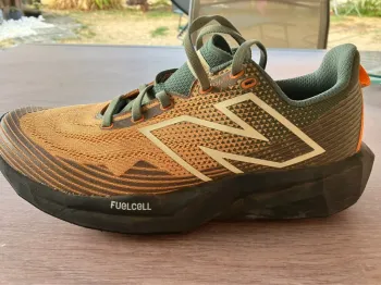 New Balance FuelCell Venym bike usato — immagine 5 di 9