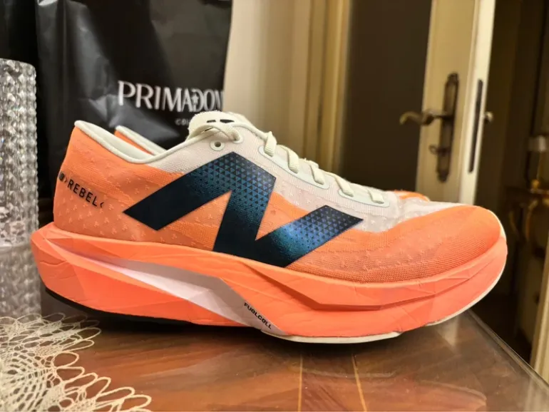 New Balance Running Shoes bike d'occasion — image 3 sur 7