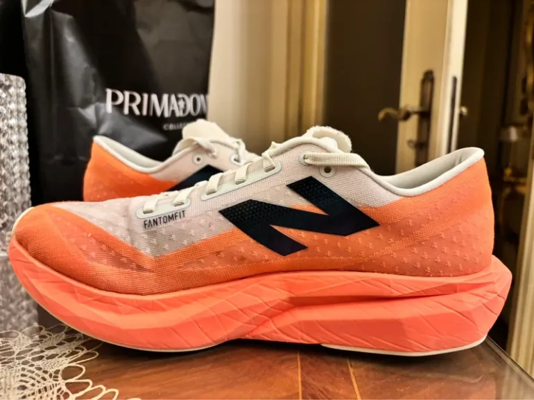 New Balance Running Shoes bike d'occasion — image 5 sur 7