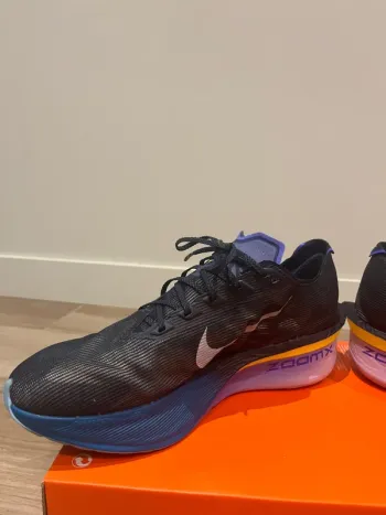 Used Nike ZoomX Vaporfly Next%4 bike — image 4 of 10