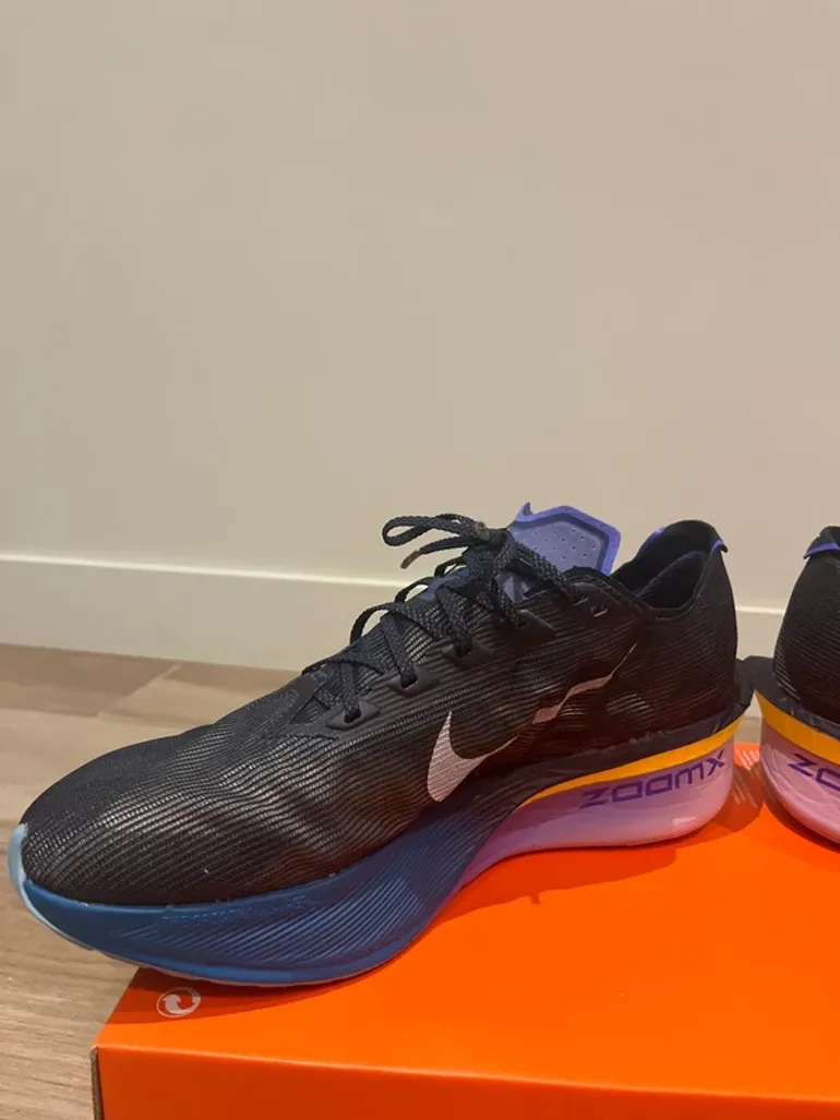 Used Nike ZoomX Vaporfly Next%4 bike — image 4 of 10