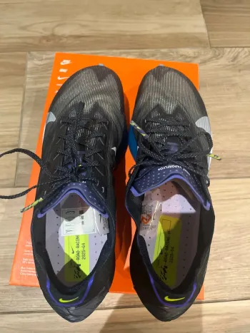 Used Nike ZoomX Vaporfly Next%4 bike — image 7 of 10