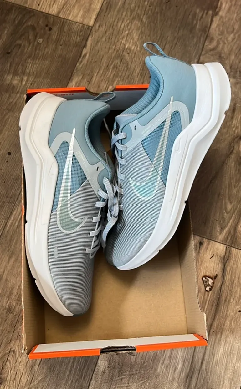 Gebrauchtes Nike Laufschuhe Sneaker Hellblau Grau bike — Bild 5 von 13