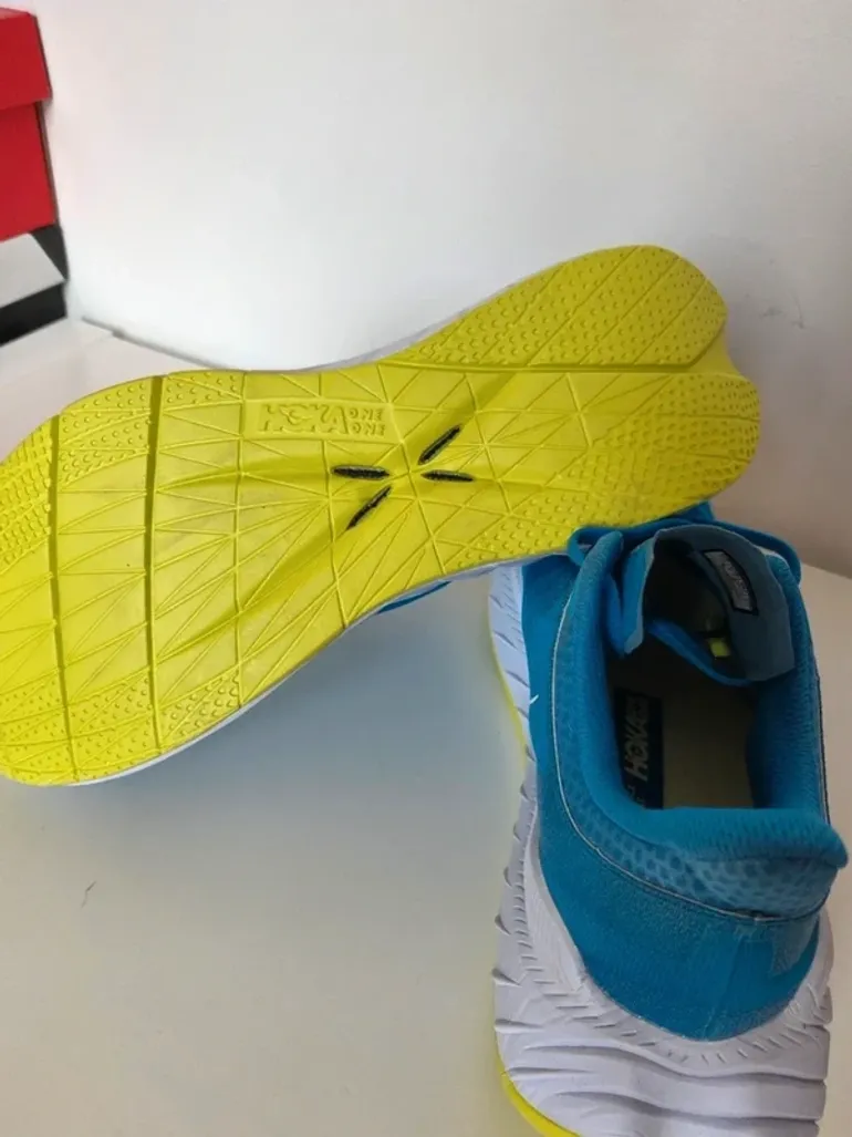 Used Hoka Carbon x2 bike — image 4 of 11