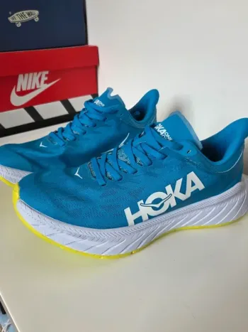 Used Hoka Carbon x2 Running Shoes
