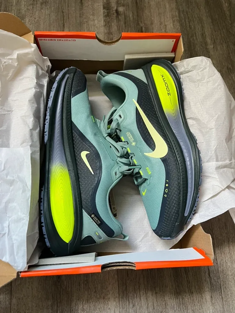 Gebrauchtes Nike Vomero 18 GoreTex bike — Bild 9 von 9