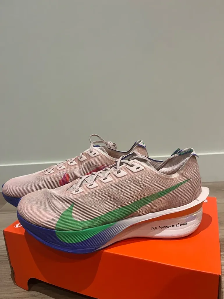 Used Nike ZoomX Vaporfly Next%4 bike — image 2 of 10