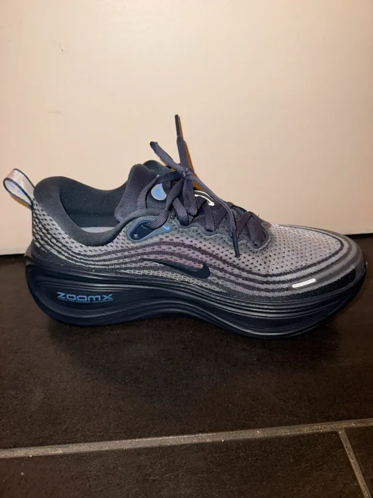 Nike Vomero Plus bike usato — immagine 5 di 7