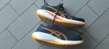 Used Asics Gel Cumulus 28 bike — image 5 of 7
