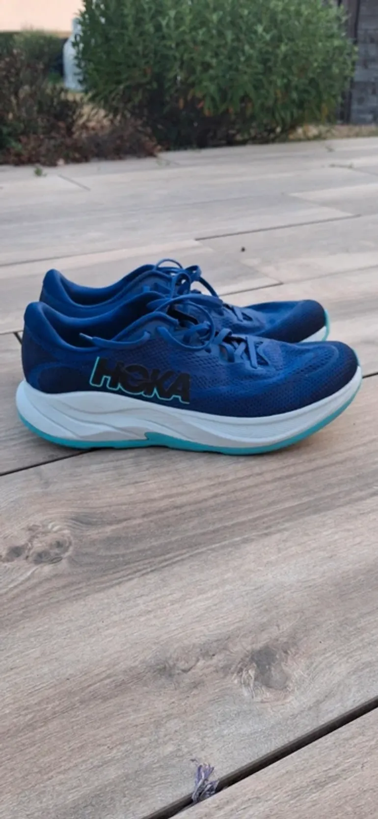 Hoka Running Shoes bike usato — immagine 2 di 4
