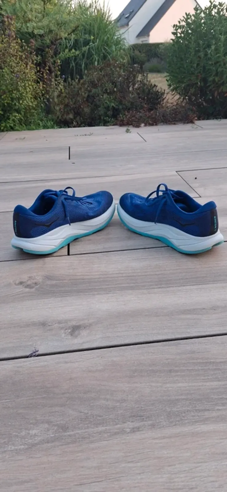 Hoka Running Shoes bike usato — immagine 4 di 4