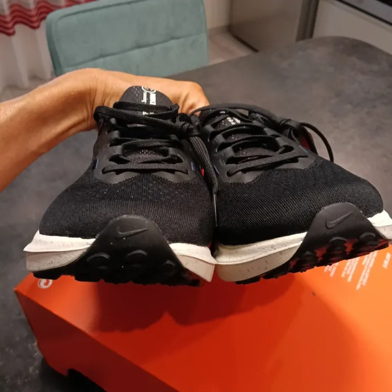 Used Nike Air Winflo 10 bike — image 4 of 11
