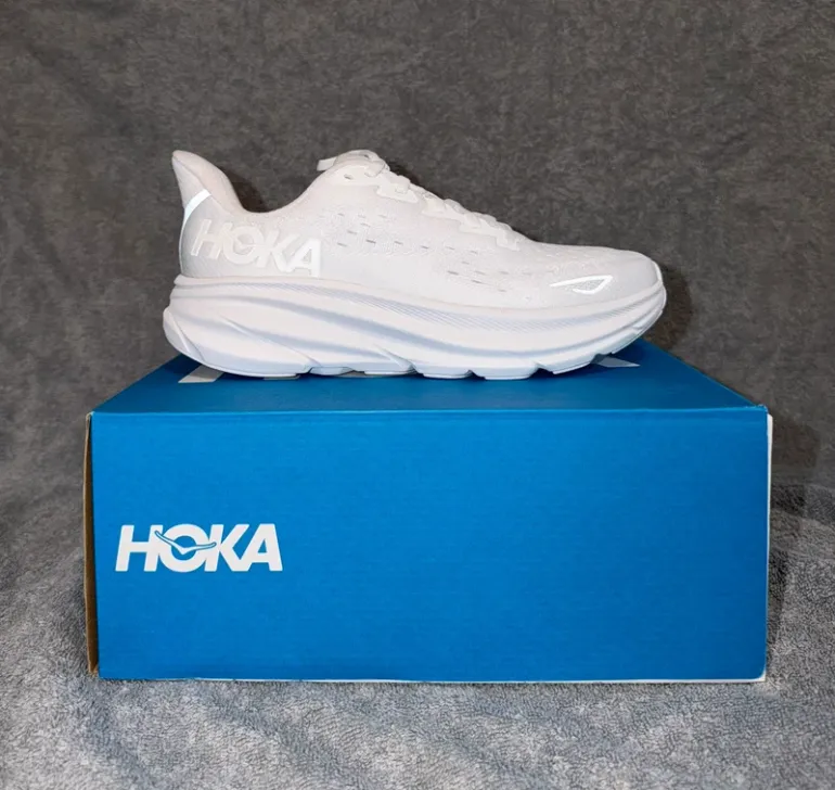 Used Hoka Clifton 9 bike — image 3 of 12