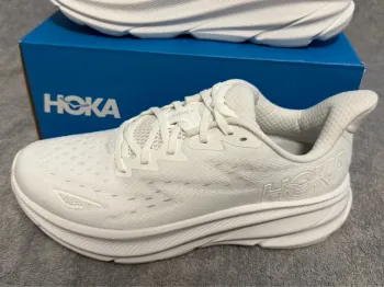 Used Hoka Clifton 9 bike — image 9 of 12