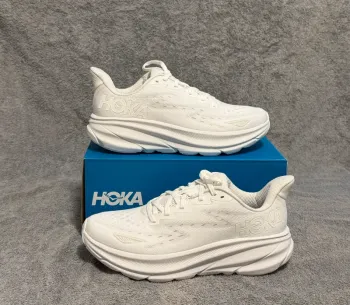 Used Hoka Clifton 9 Running Shoes