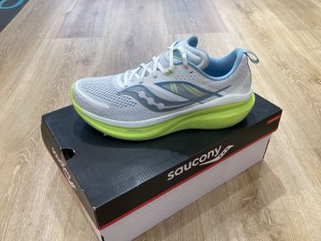 Używany Saucony Omni 22 Running Shoes