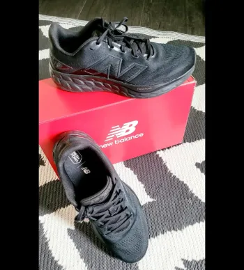 New Balance Fresh Foam 680 Running Shoes usato