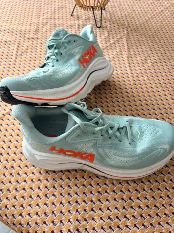 Used Hoka Clifton 10 Running Shoes