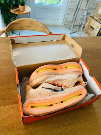Used Premium Vomero Running Shoes