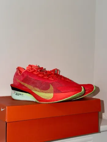 Used Nike Vaporfly 4 Running Shoes