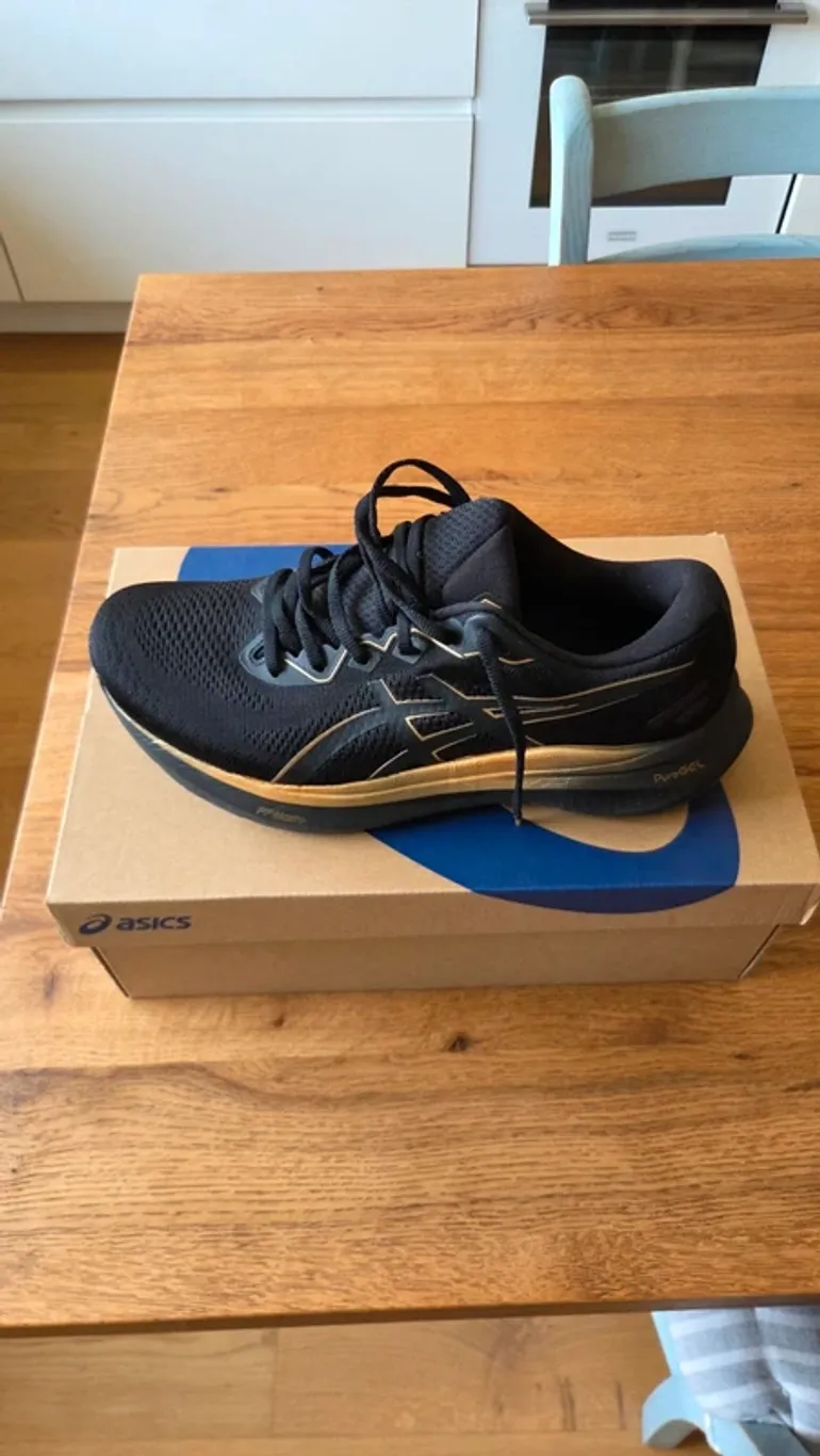 Used Asics Scarpe bike — image 3 of 4